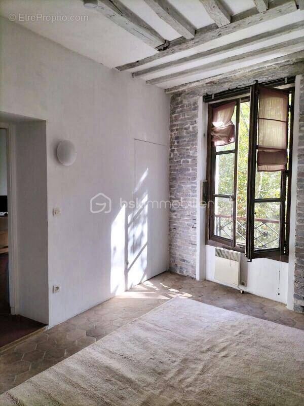 Appartement à PARIS-11E