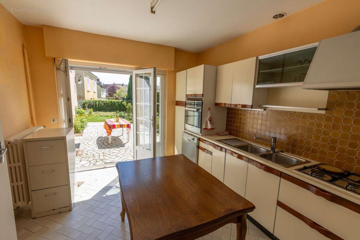 Maison à CONNERRE