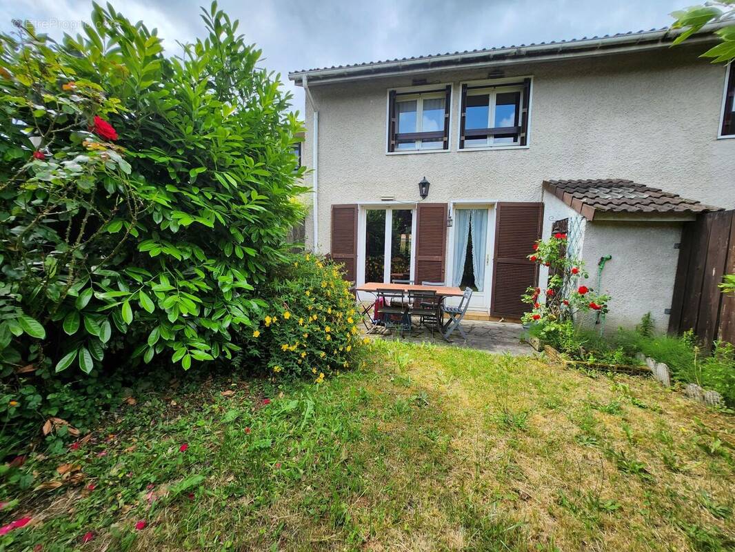 Maison à MONTIGNY-LES-CORMEILLES