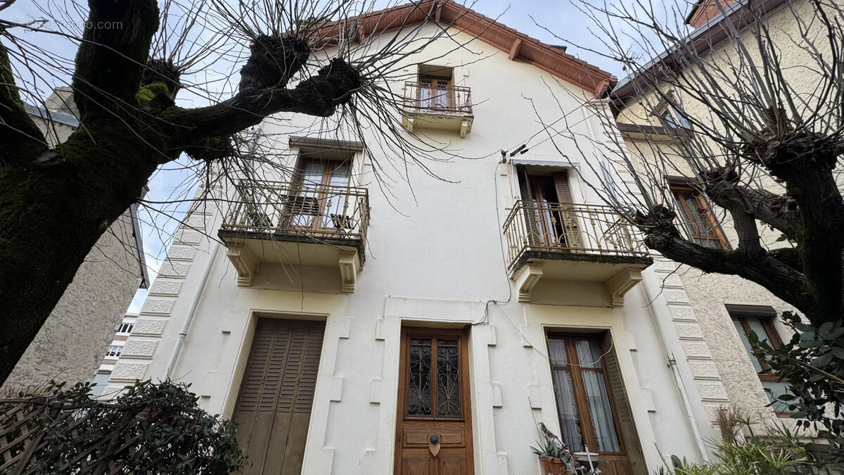 Appartement à AIX-LES-BAINS