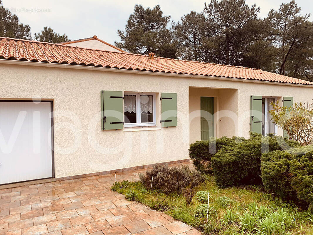 Maison à L&#039;AIGUILLON-SUR-MER