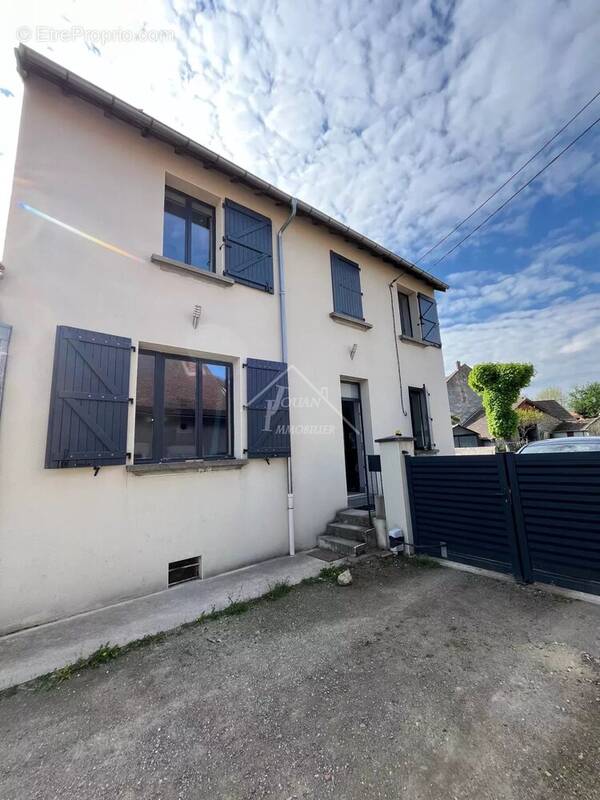Maison à BIOZAT