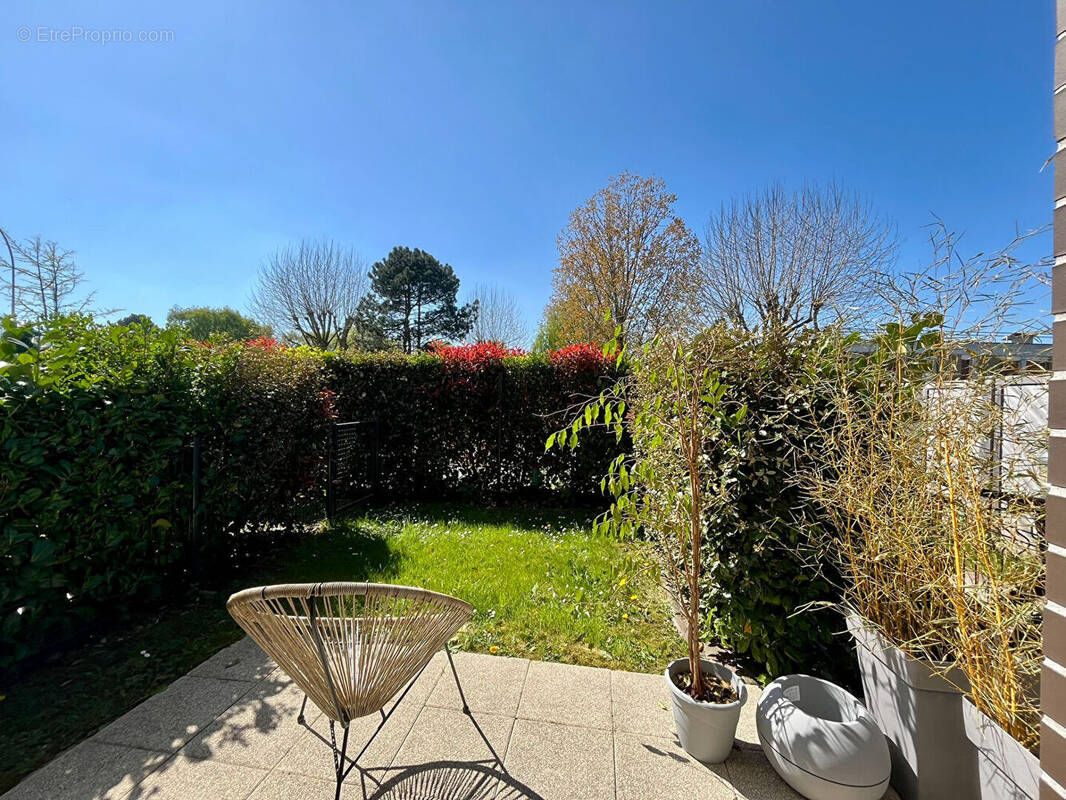 Appartement à MONT-SAINT-AIGNAN