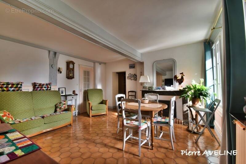 Maison à BROU