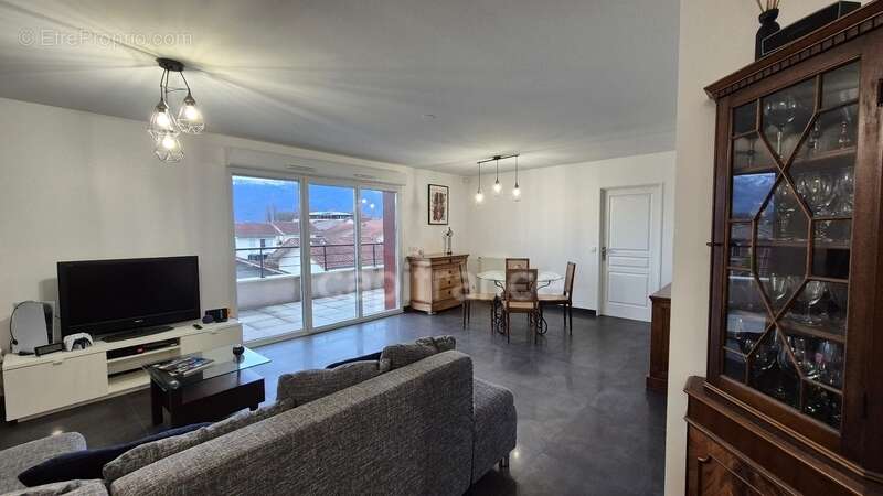 Appartement à PREVESSIN-MOENS