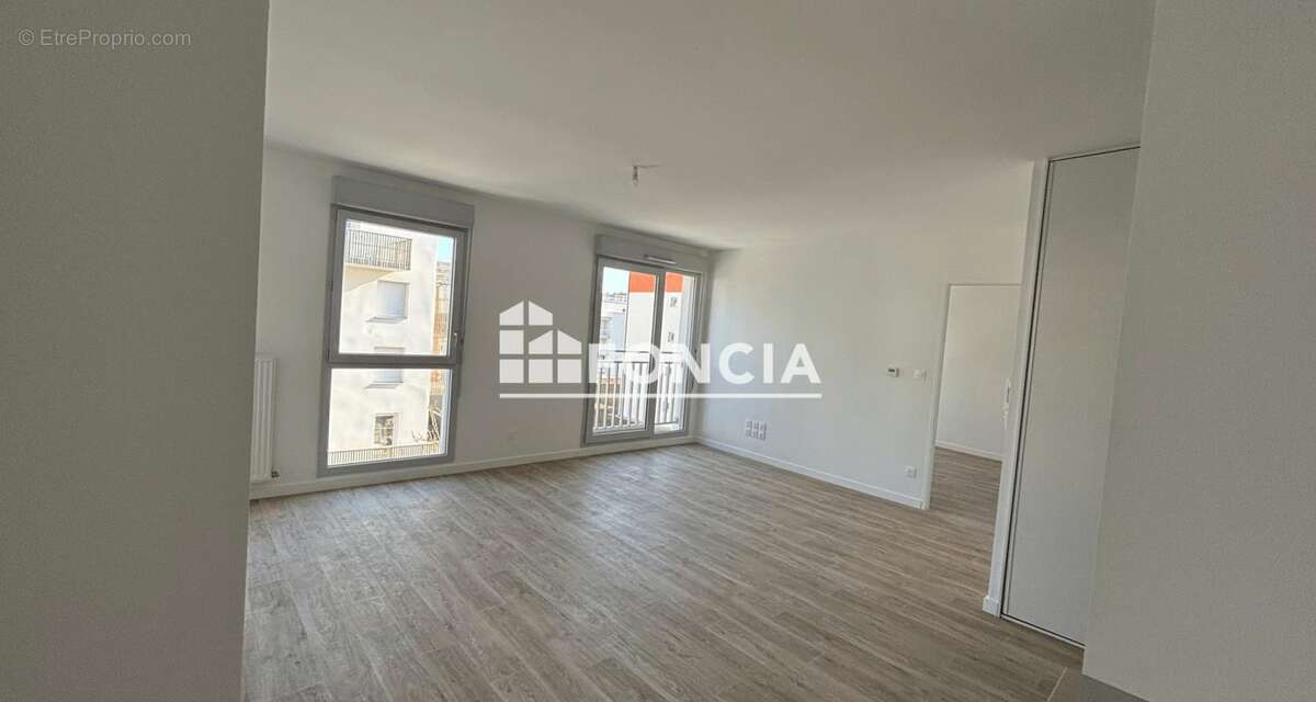 Appartement à CHENOVE