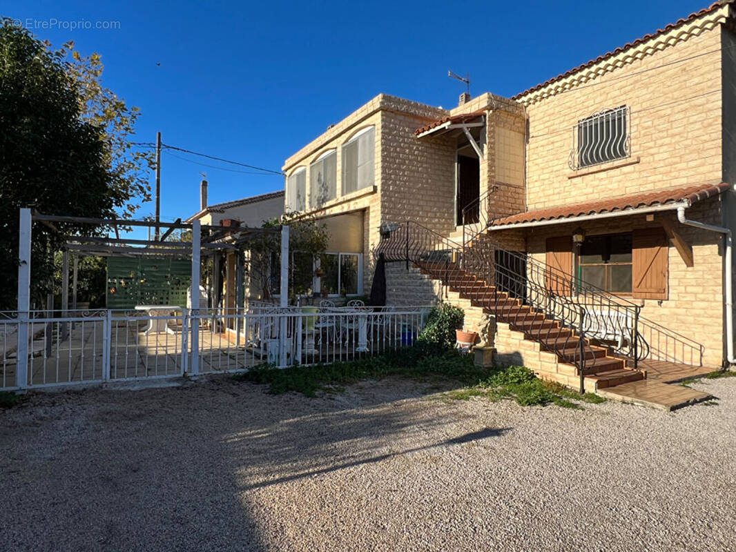 Maison à MARIGNANE
