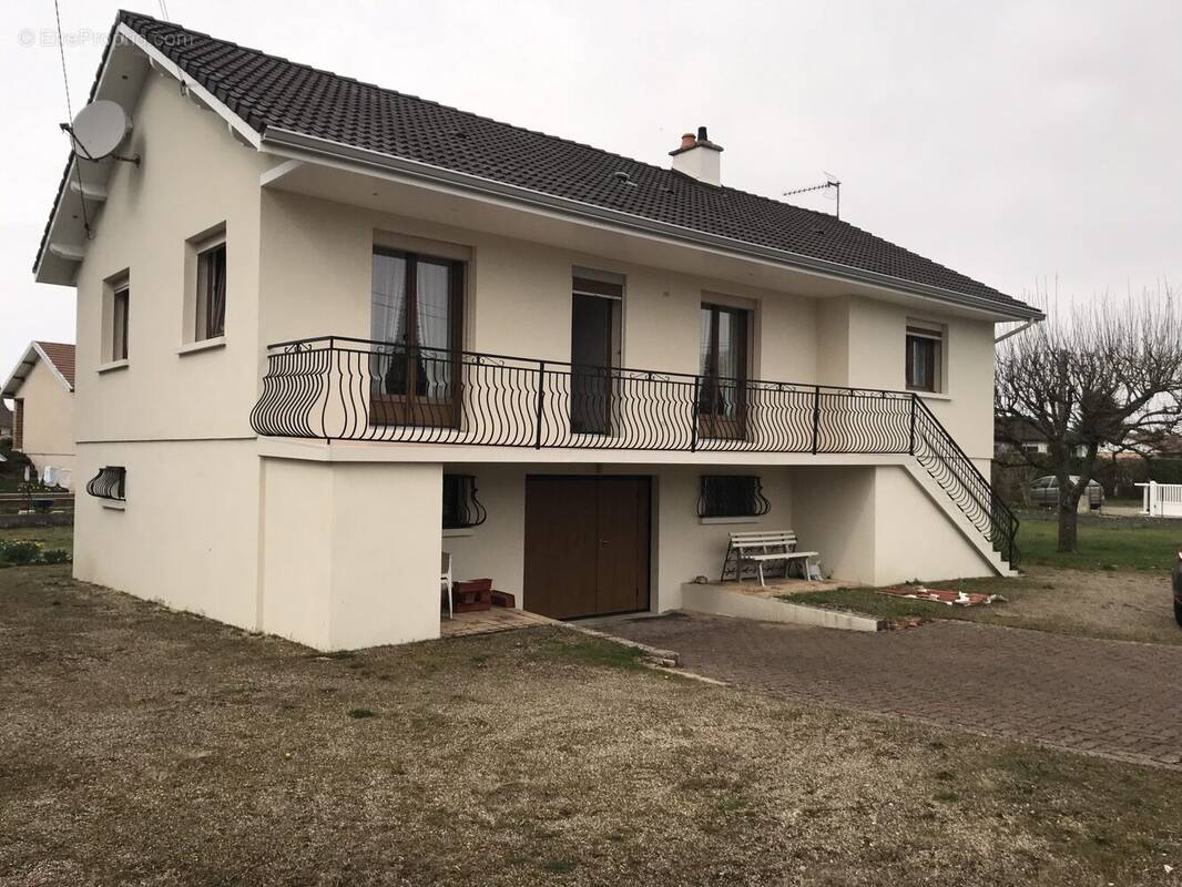 Maison à CHAUSSIN