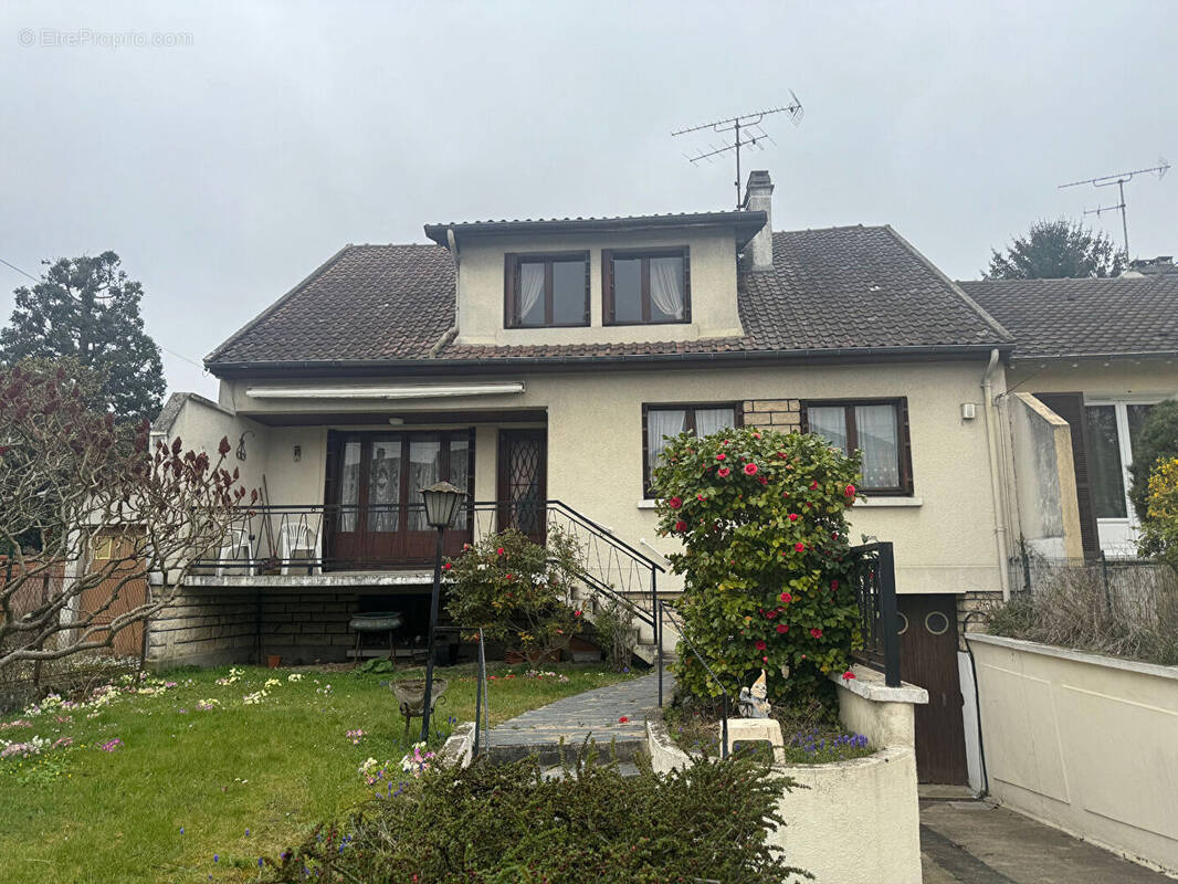 Maison à LIVRY-GARGAN