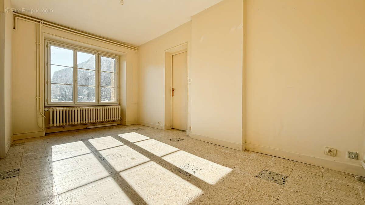 Maison à ETAMPES