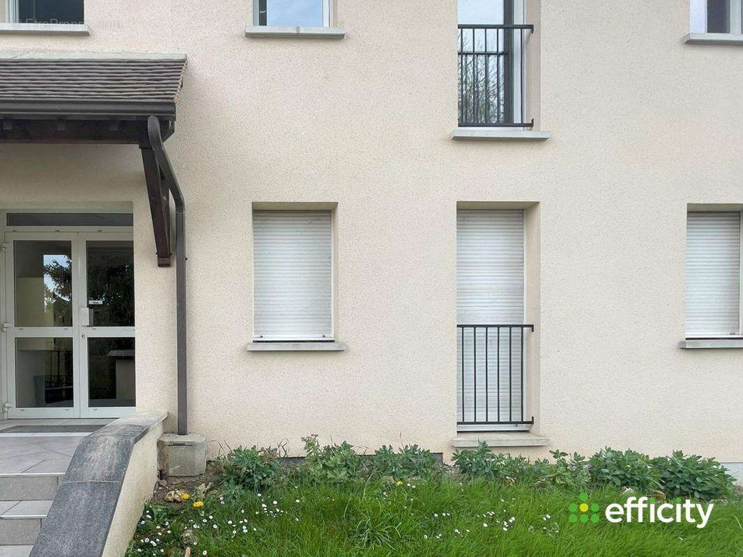 Appartement à EPERNON