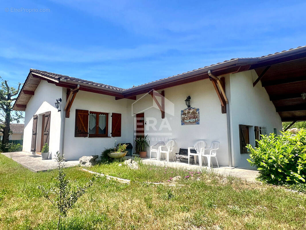 Maison à MIOS
