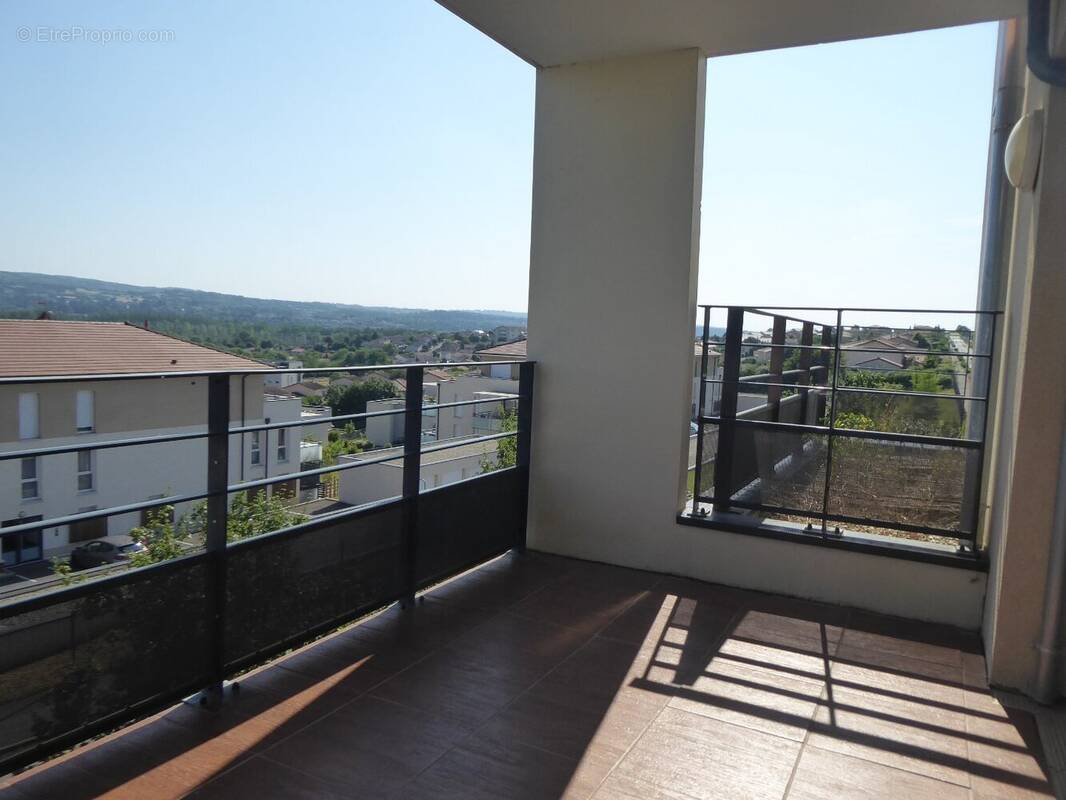Appartement à L&#039;ISLE-D&#039;ABEAU
