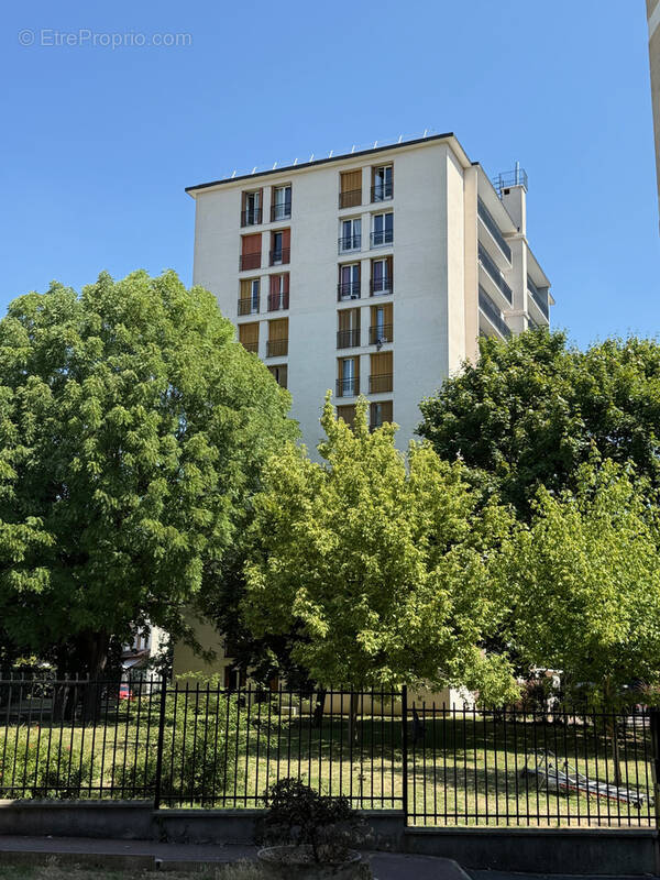 Appartement à VILLENEUVE-SAINT-GEORGES