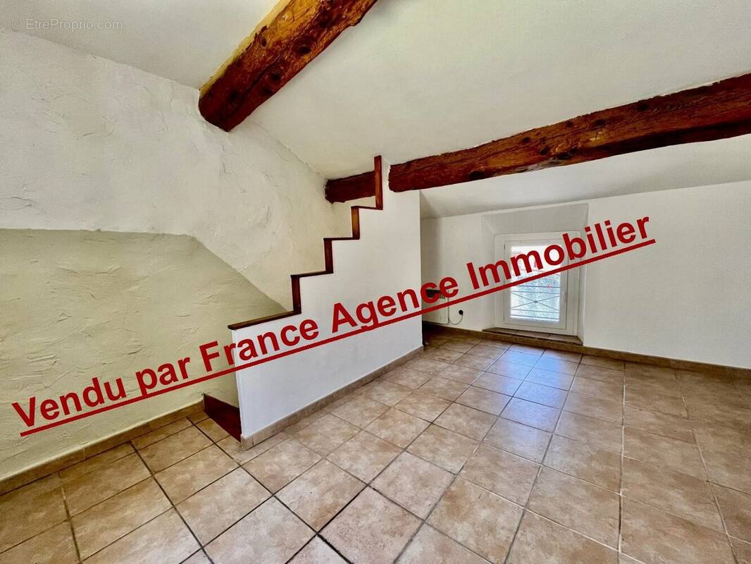 Maison à ESTAGEL