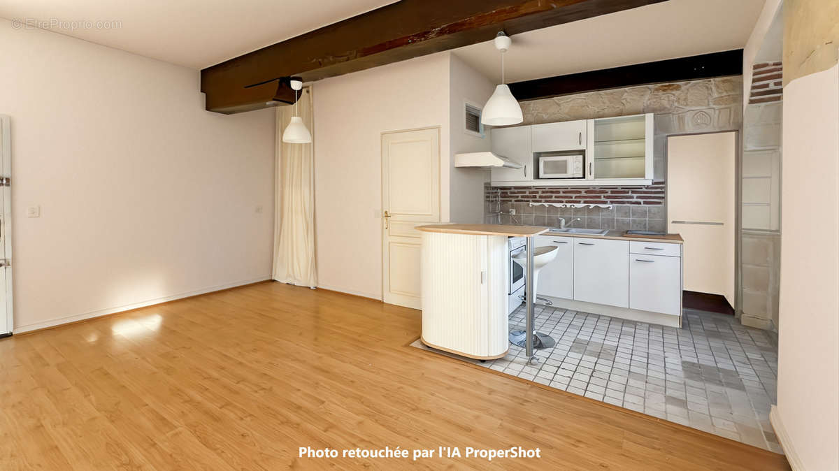 Appartement à NEAUPHLE-LE-CHATEAU