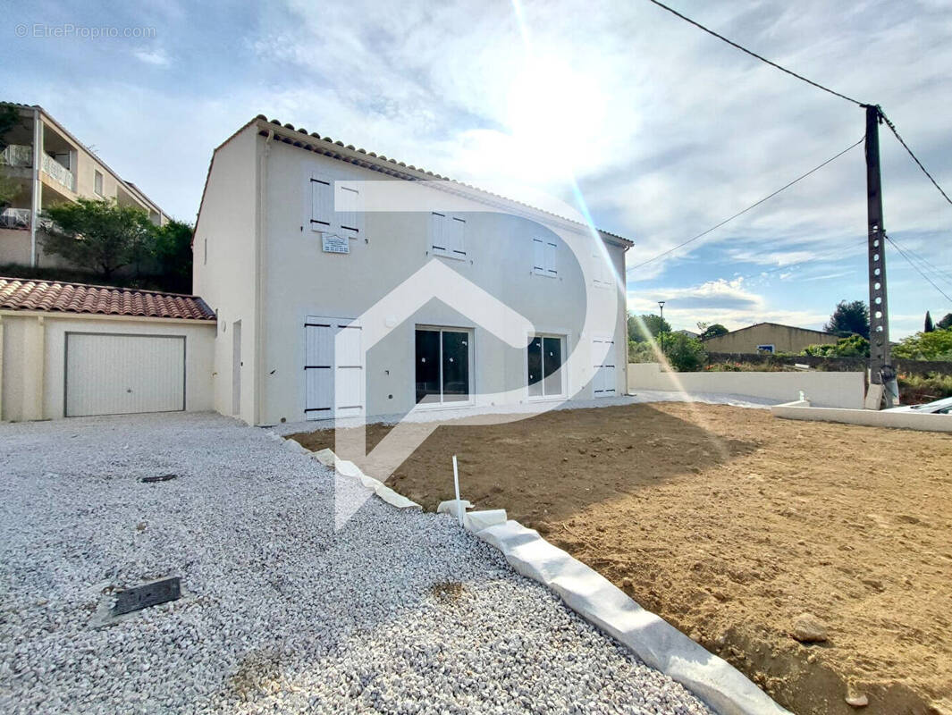 Maison à PERTUIS