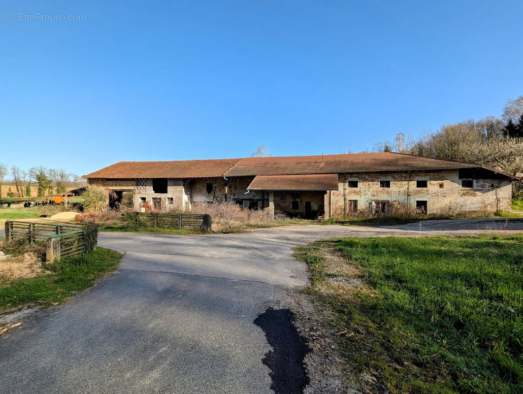 Maison à PERONNAS
