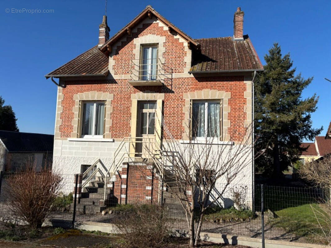 Maison à NOUAN-LE-FUZELIER