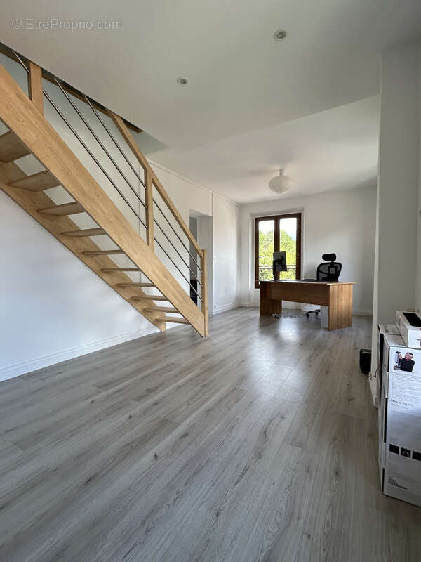 Appartement à SAINT-REMY-LES-CHEVREUSE
