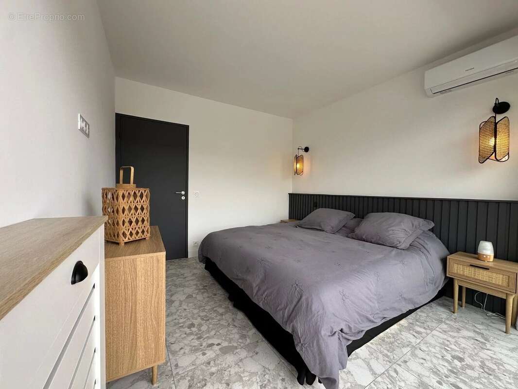 Appartement à MANDELIEU-LA-NAPOULE