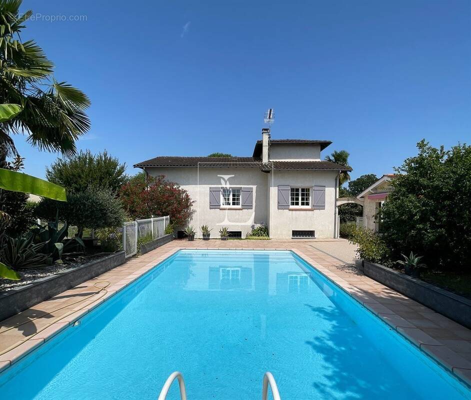 Maison à BRESSOLS