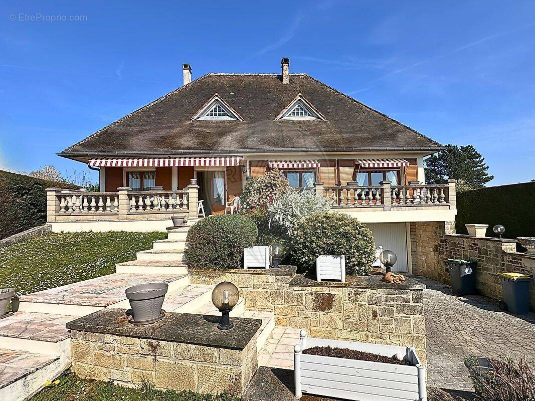 Maison à SENLIS