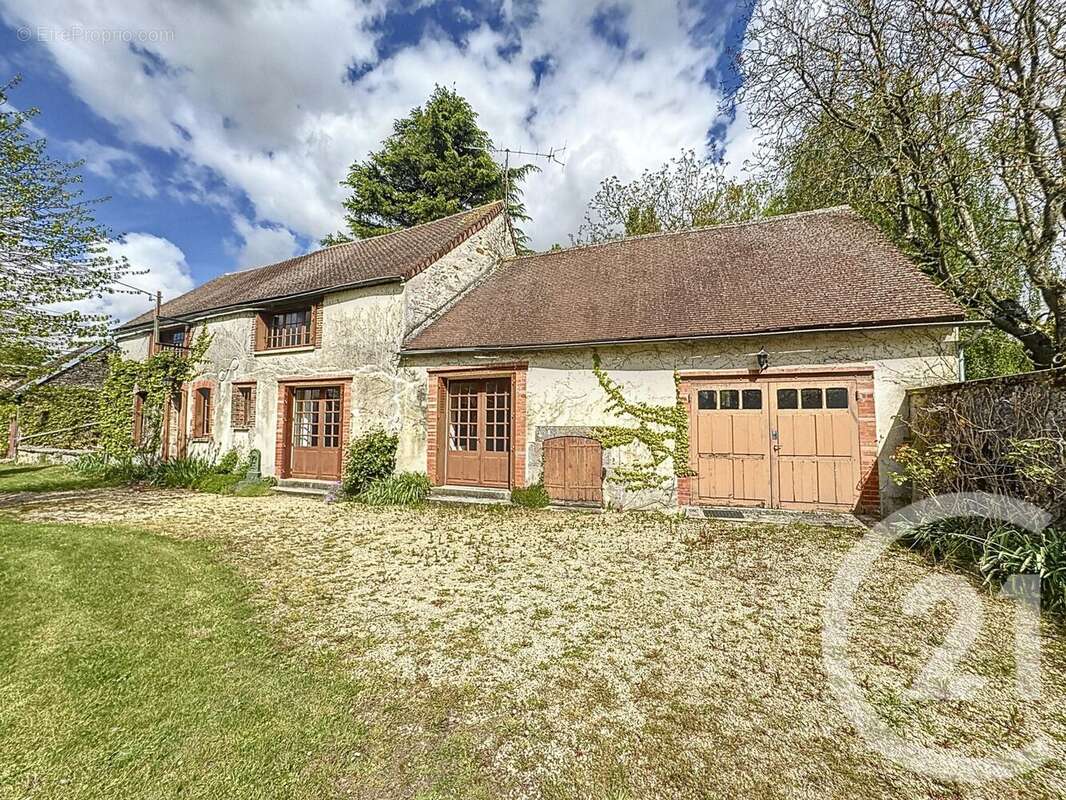 Maison à LA SAULSOTTE