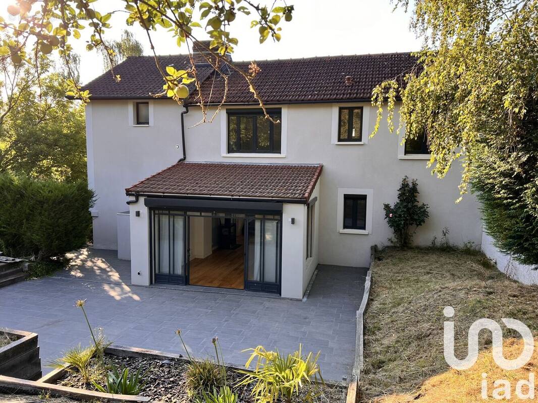 Photo 1 - Maison à MONTFORT-L&#039;AMAURY