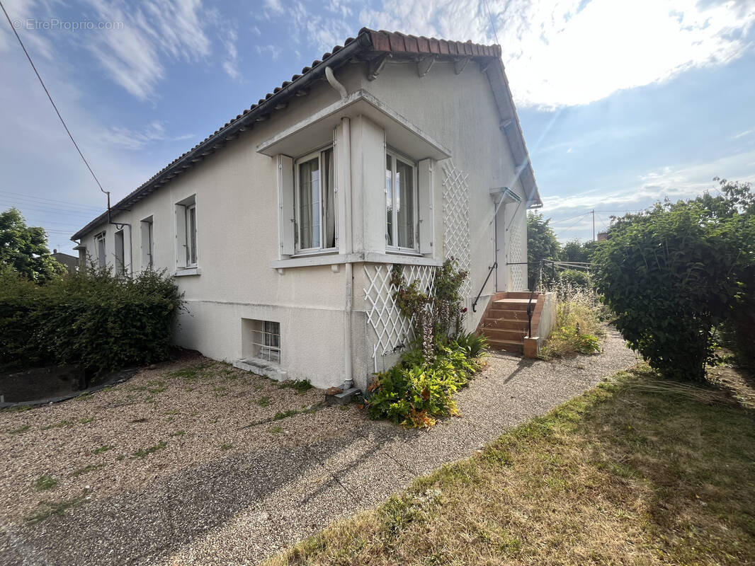 Maison à THOUARS