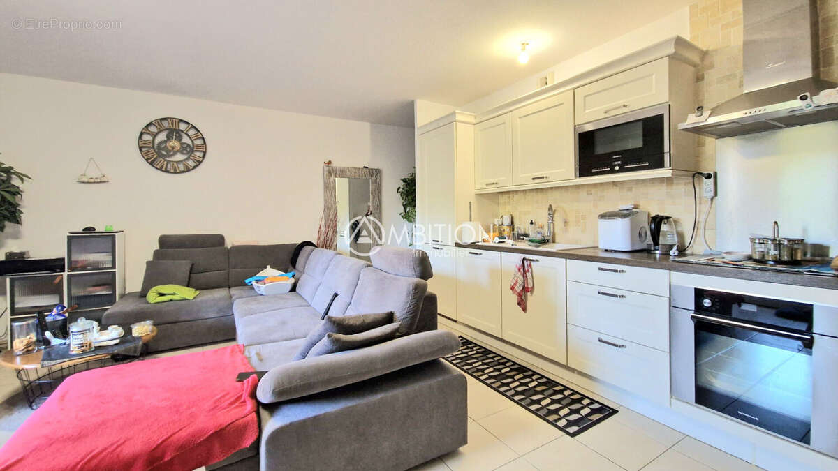 Appartement à PUGET-SUR-ARGENS