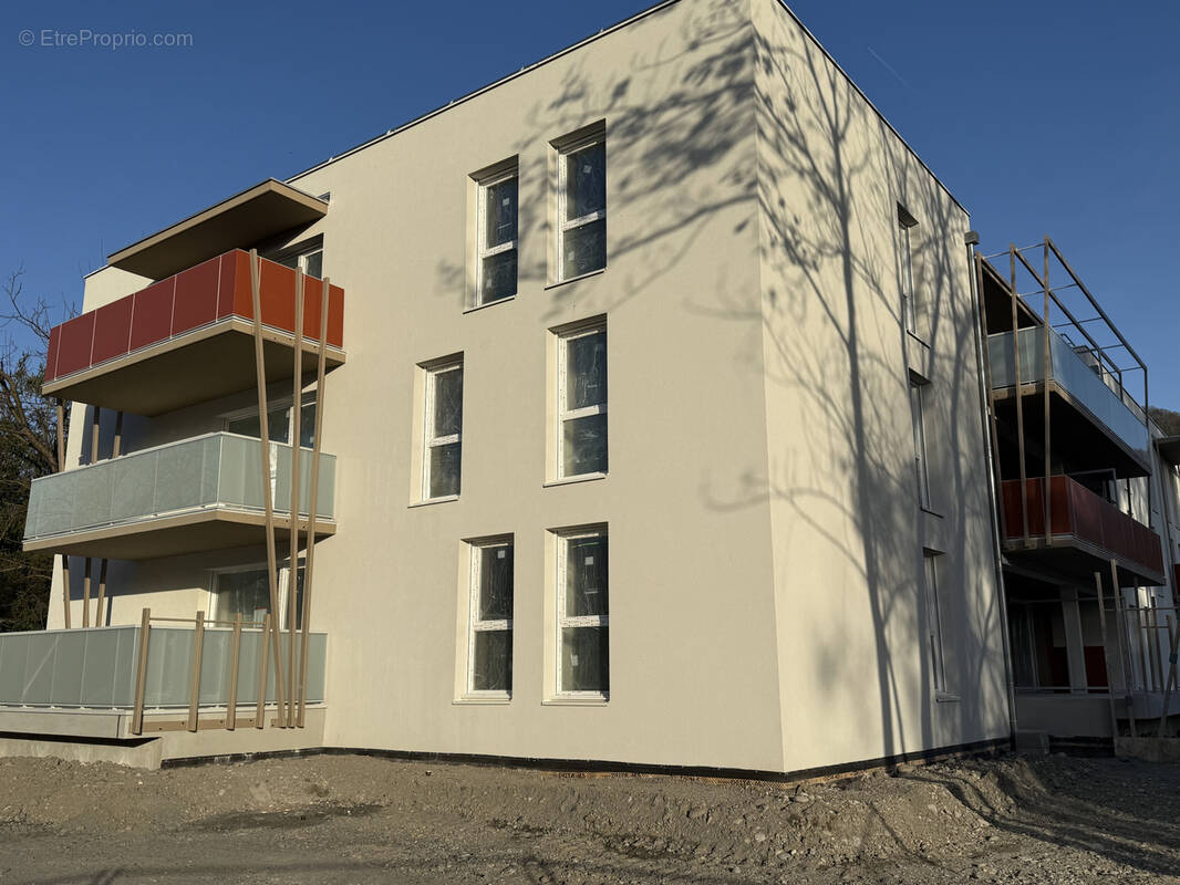 Appartement à DOMENE