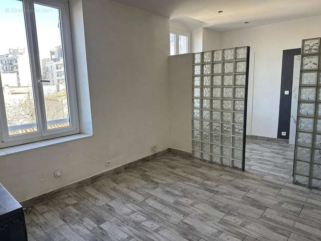 Appartement à MARSEILLE-10E