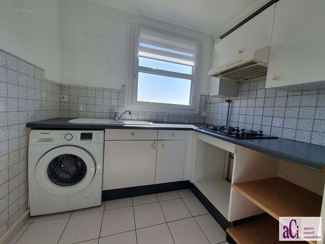 Appartement à L&#039;HAY-LES-ROSES