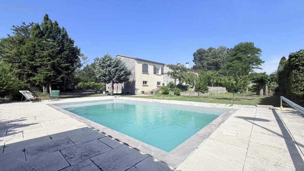 Maison à VILLEMOUSTAUSSOU