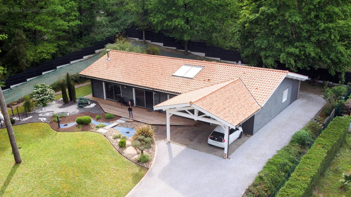 Maison à CASTELJALOUX