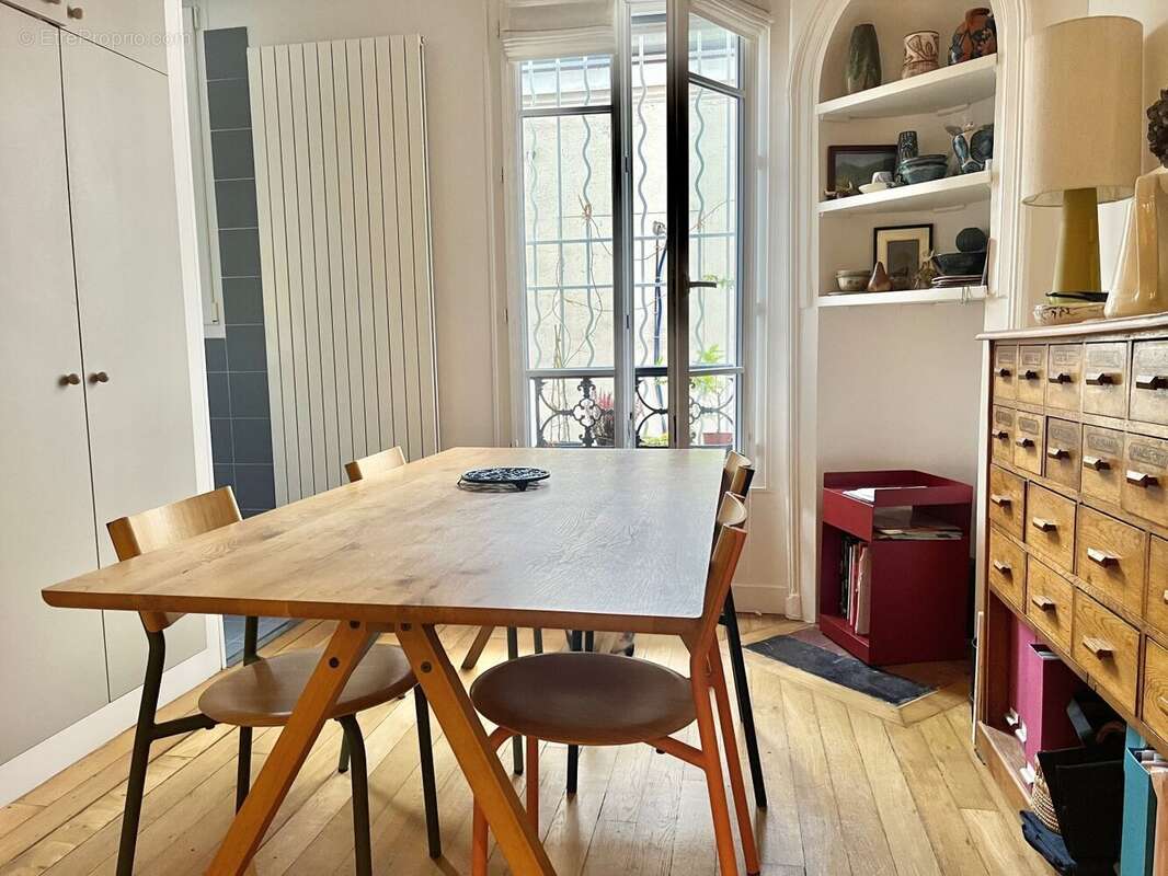 Appartement à PARIS-18E