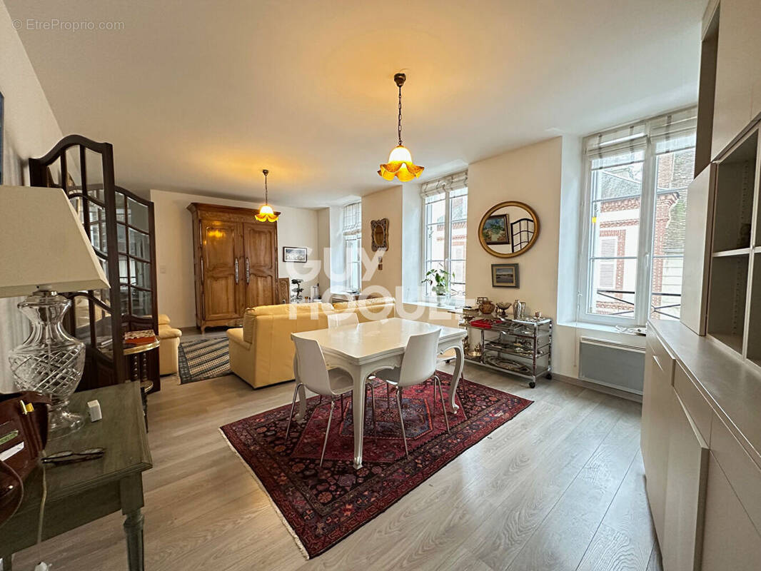 Appartement à VERNEUIL-SUR-AVRE