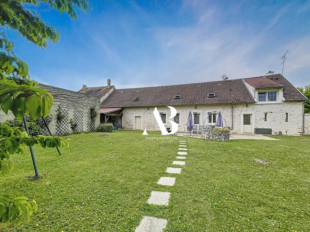 Maison à NANGIS