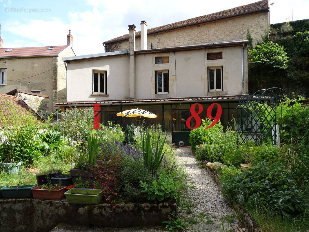 Maison à CHATILLON-SUR-SEINE