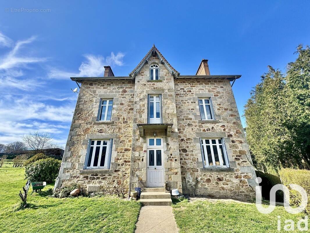 Photo 1 - Maison à CHATEAU-CHERVIX