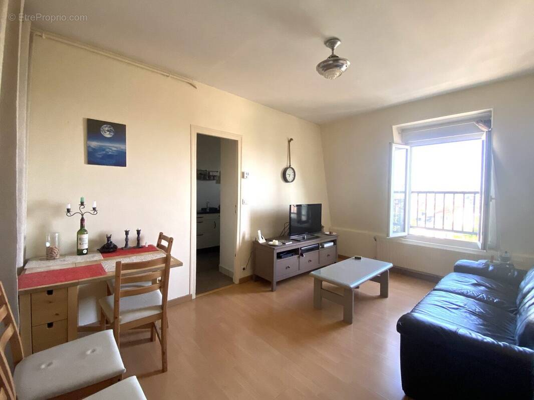 Appartement à LIVRY-GARGAN
