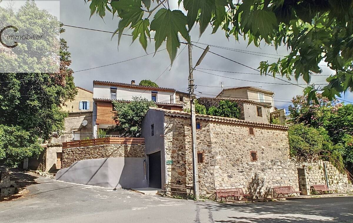 Maison à SAINT-CHINIAN