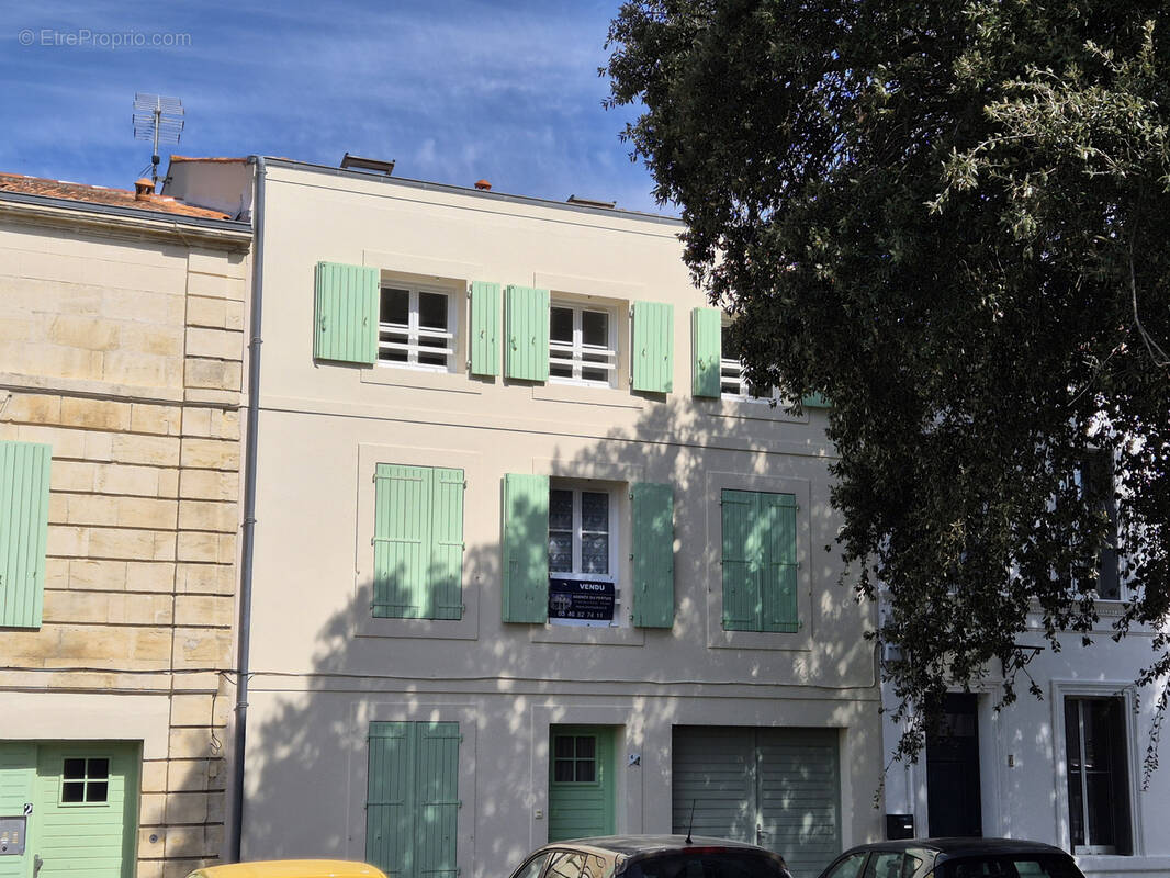 Appartement à FOURAS