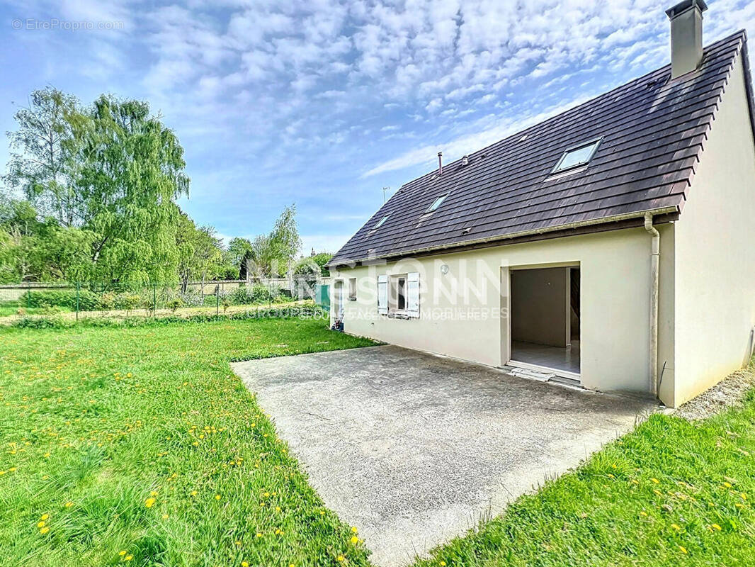 Maison à ABONDANT