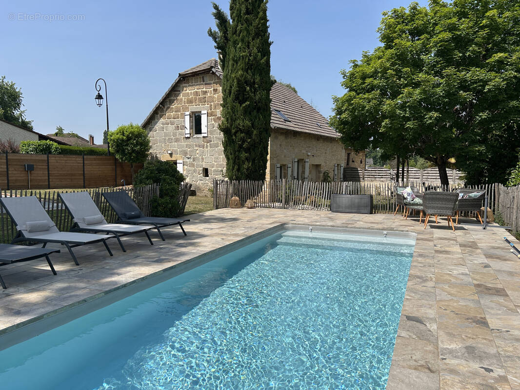 Maison à BRIGNAC-LA-PLAINE