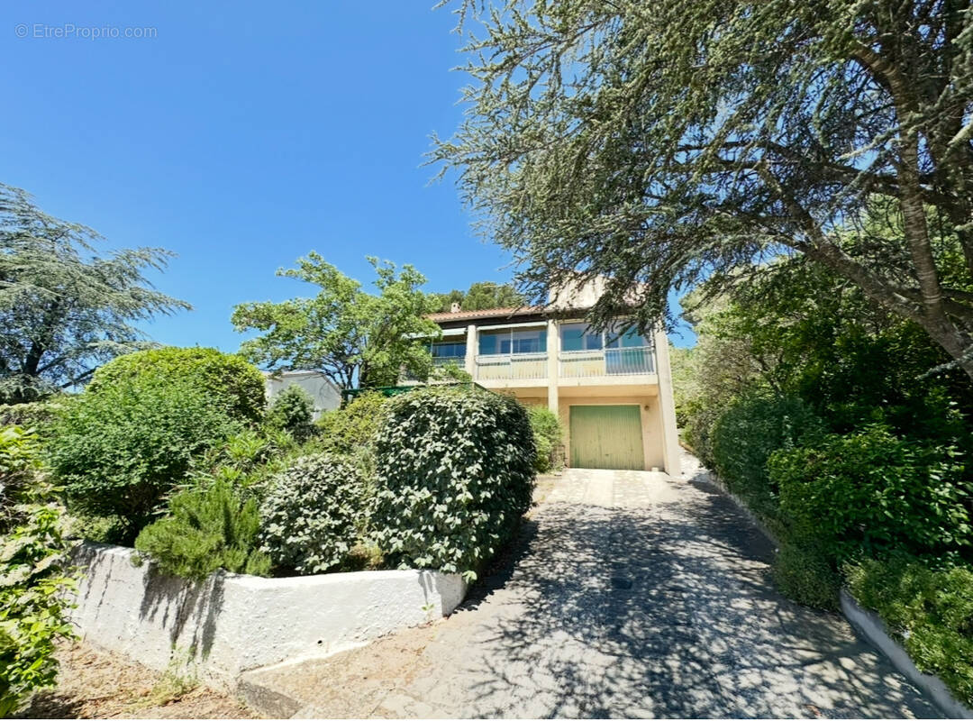 Maison à CARNOUX-EN-PROVENCE