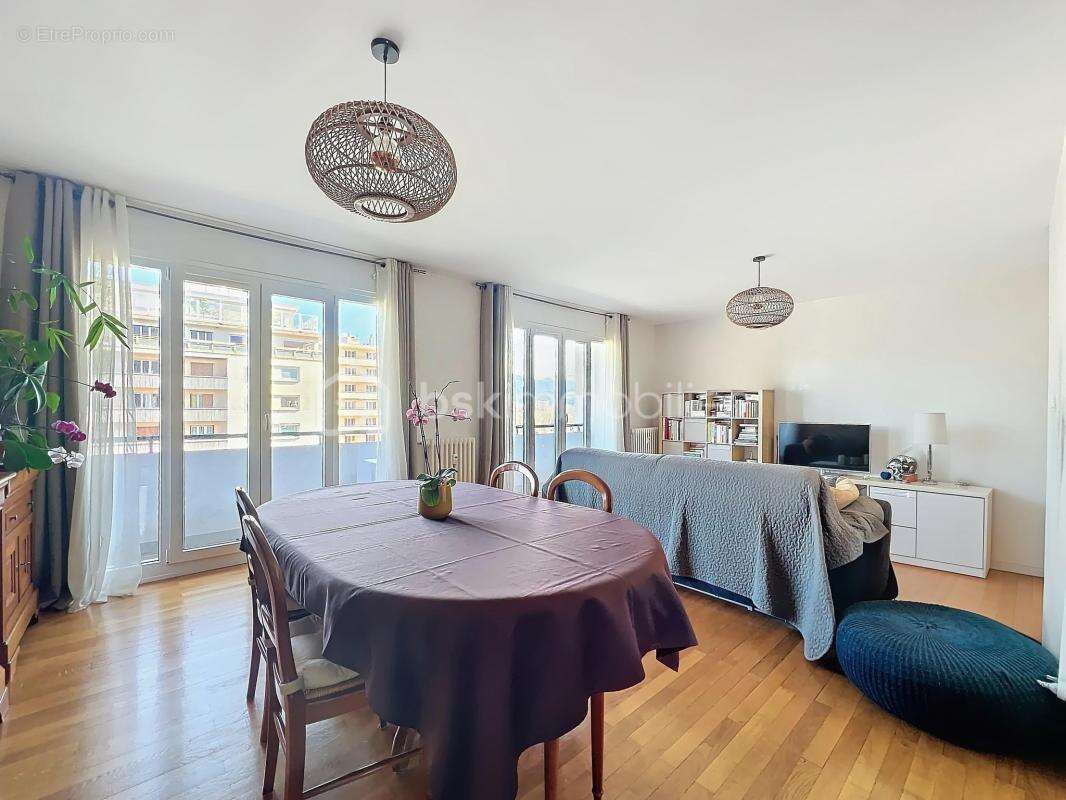Appartement à GRENOBLE
