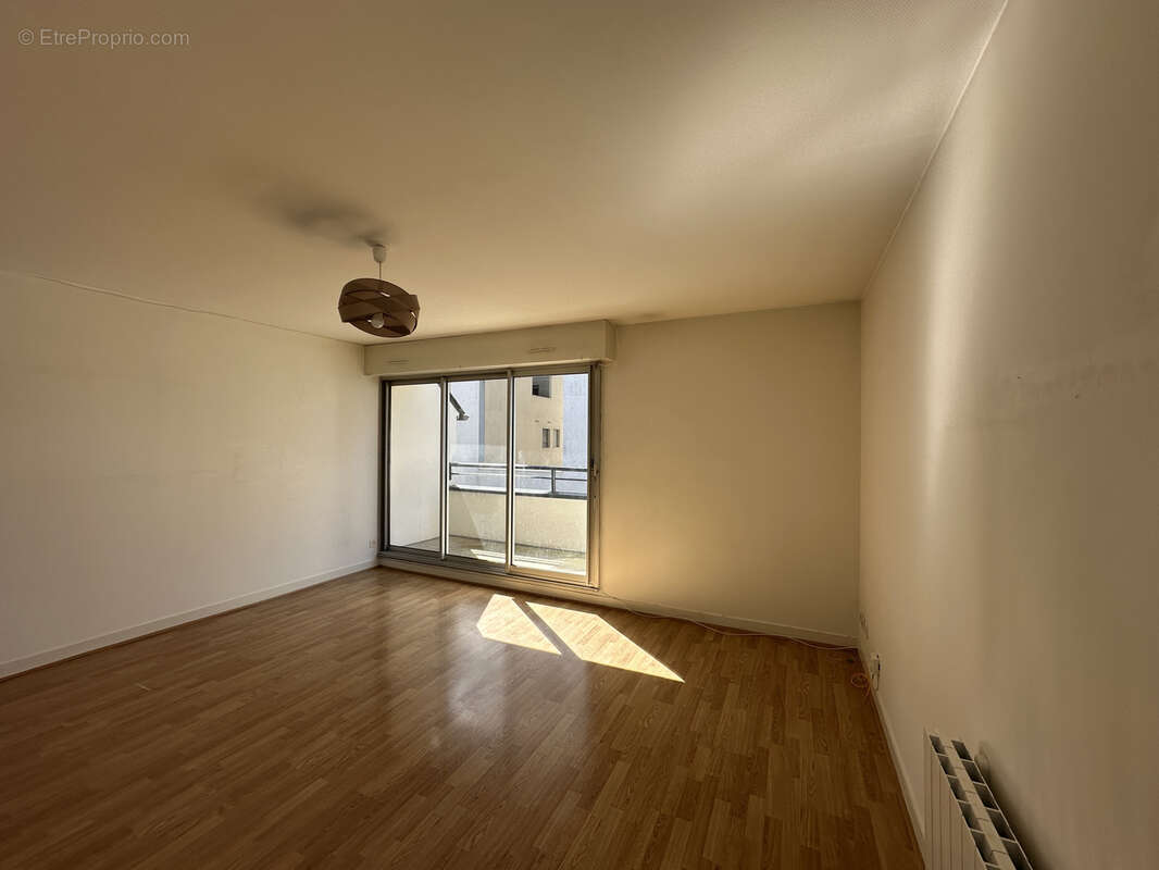 Appartement à SAINT-JEAN-DE-BRAYE