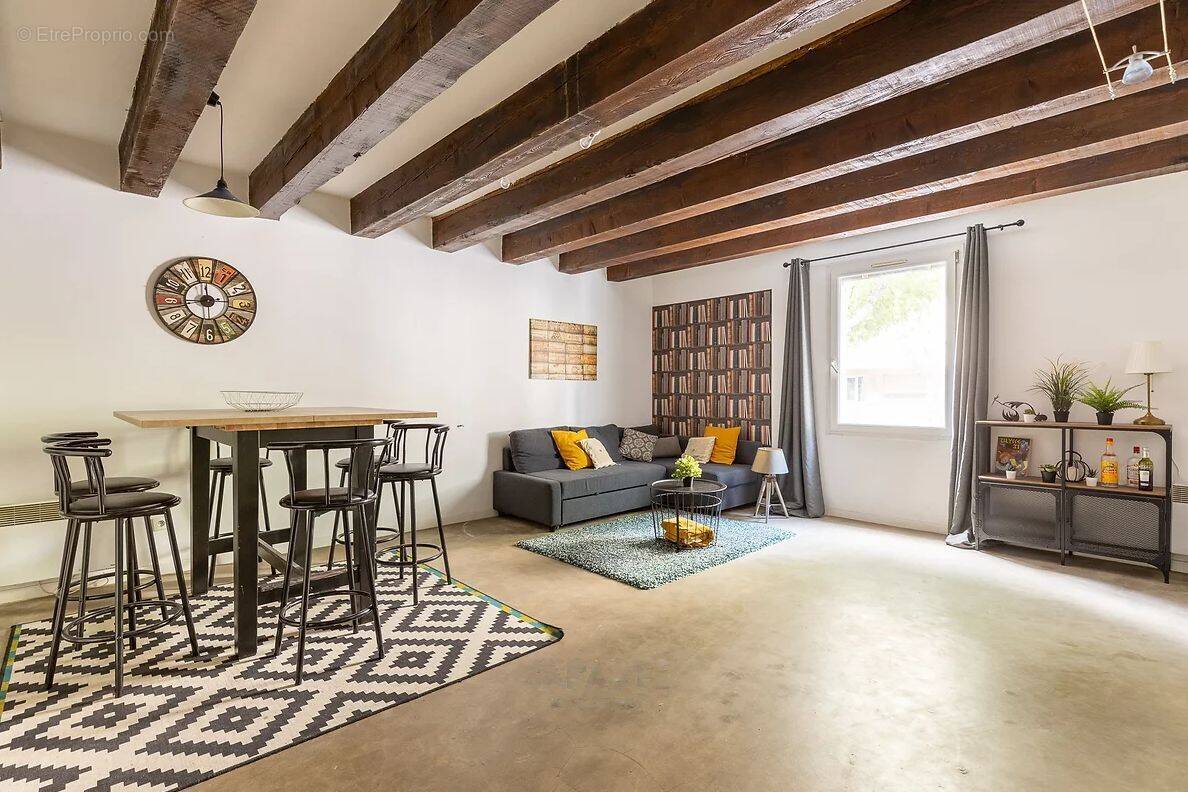 Appartement à MARSEILLE-7E